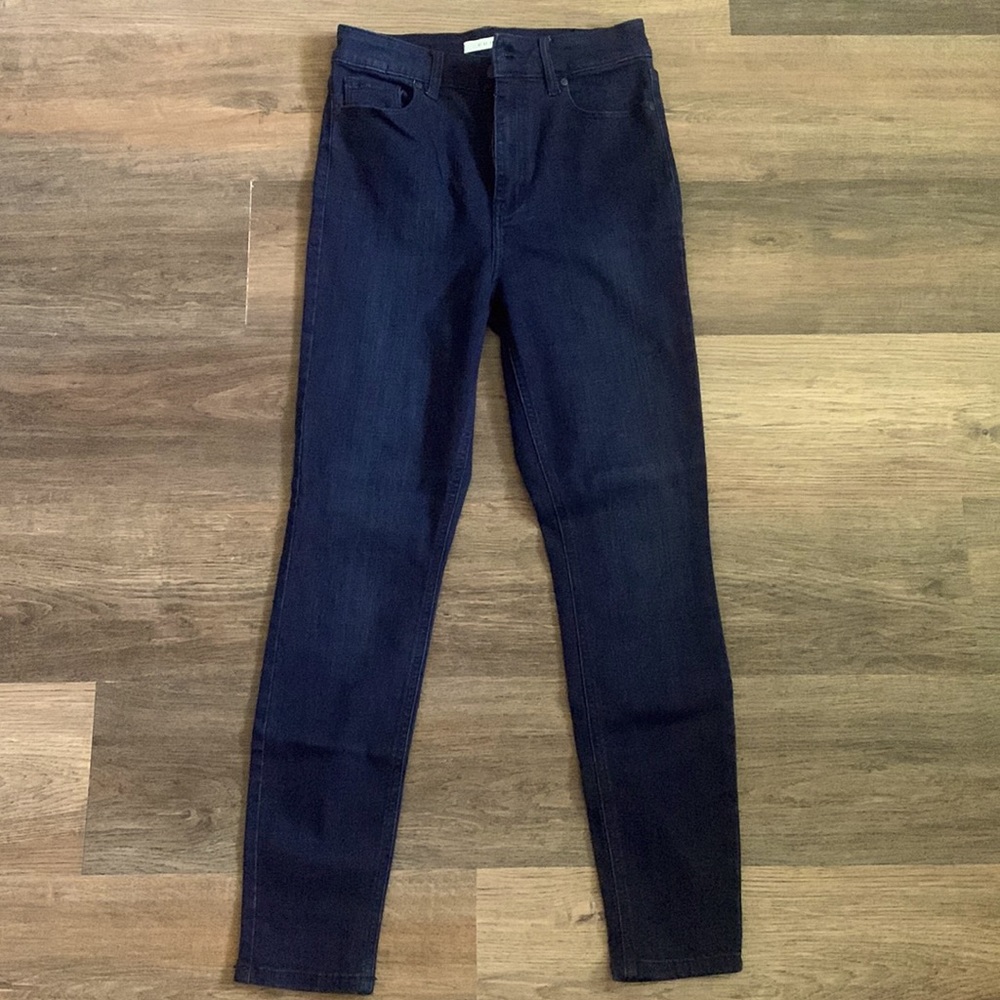 Eunina High Waisted Skinny Dark Wash Jeans. Size 29. Never Worn.